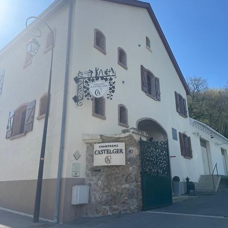 Castelger Bed & Breakfast Vauciennes  Exterior photo